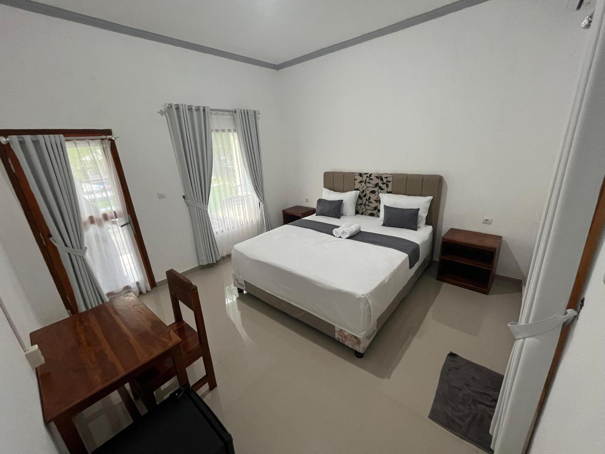 Kuta Lodge Homestay Kültér fotó