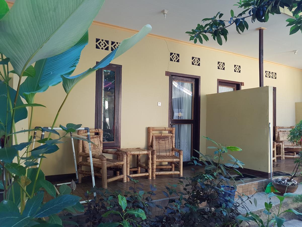 Kuta Lodge Homestay Kültér fotó